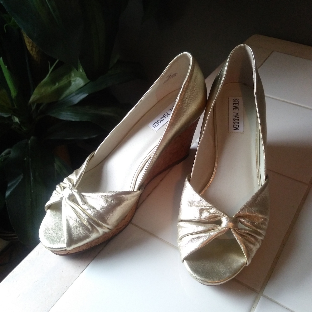 Steve Madden Gold Wedges